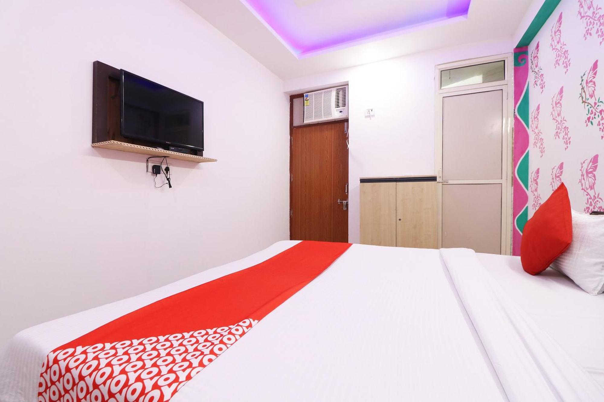 Hotel O Aaradhya Residency Нойда Екстер'єр фото